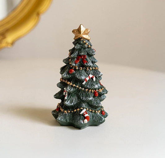 Árbol Navideño Decorativo – 14 cm